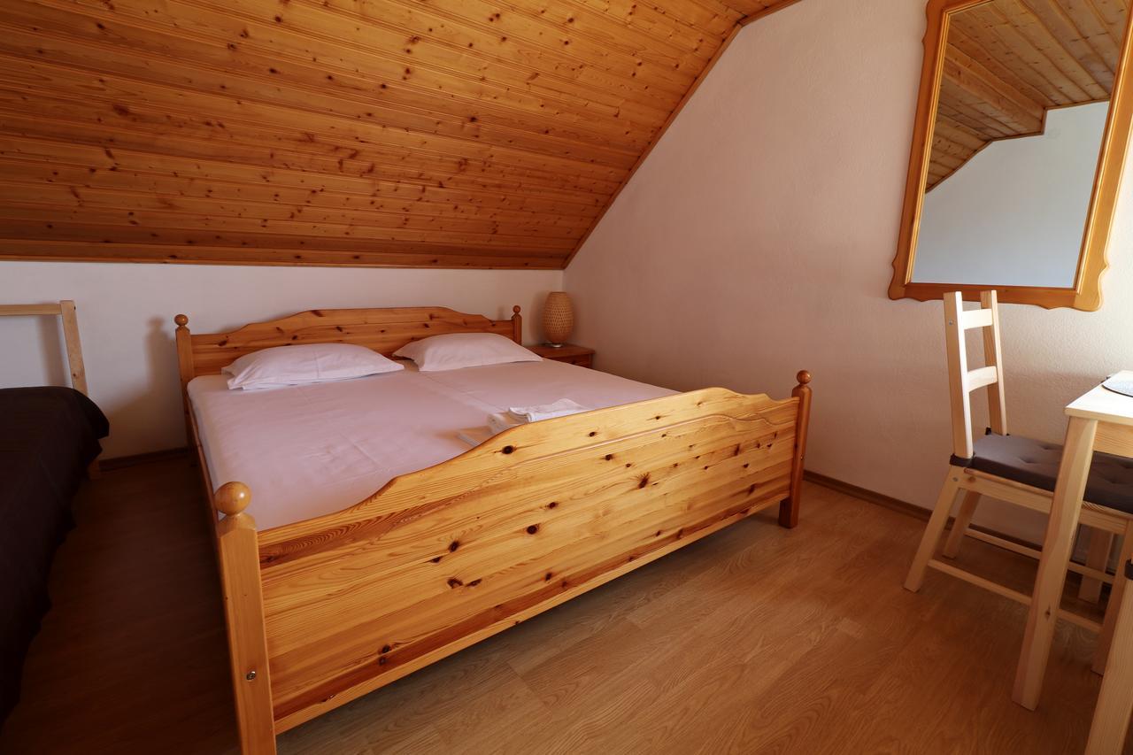 Casa 193 Motorcycle Friends Bed and Breakfast Sibiu Exteriör bild